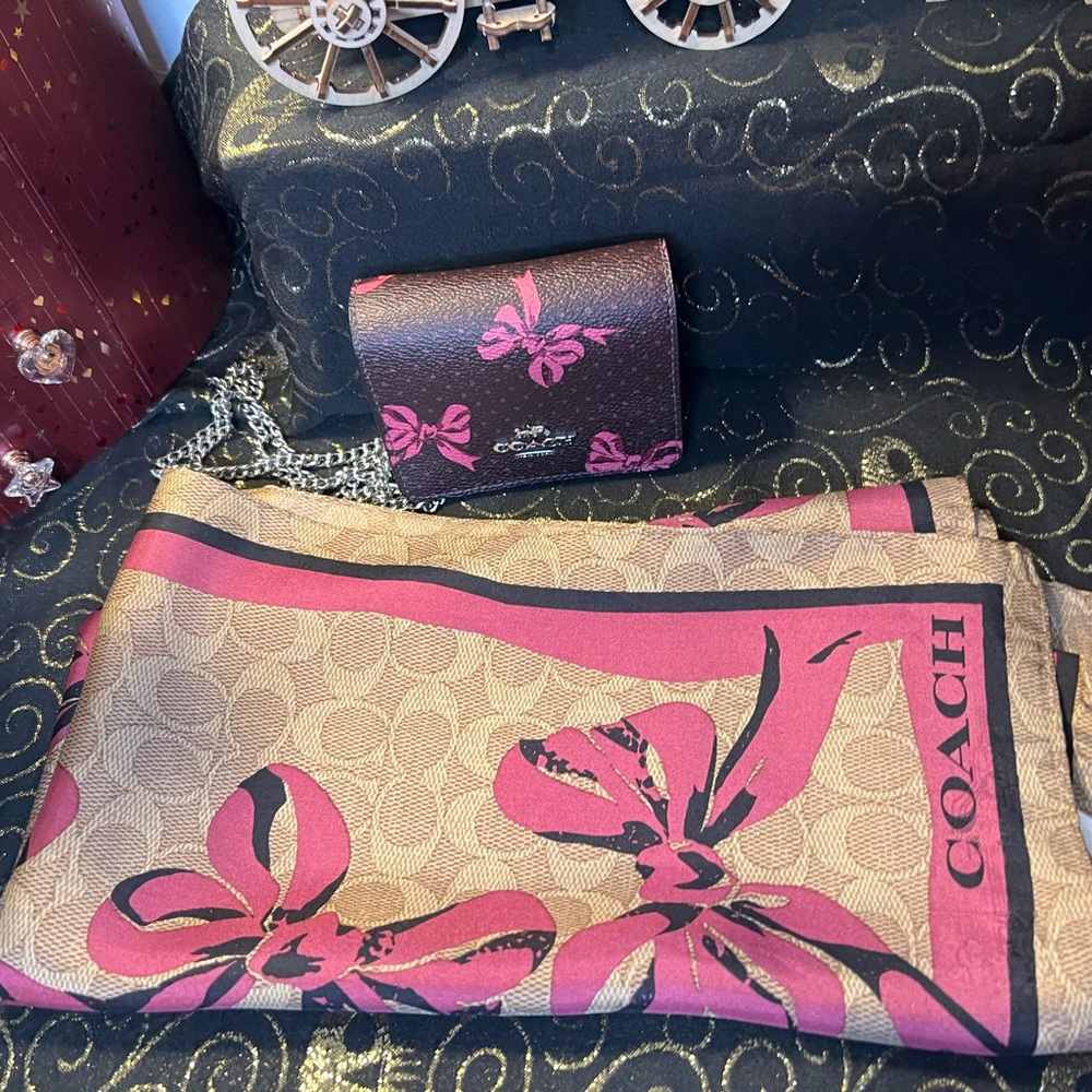 Coach Safiano Brown & Pink Bow Micro Mini Crossbody w/Silk Scarf (2pcs) - Picture 4 of 16